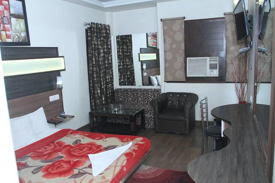 Dreamz Suites Nueva Delhi Exterior foto